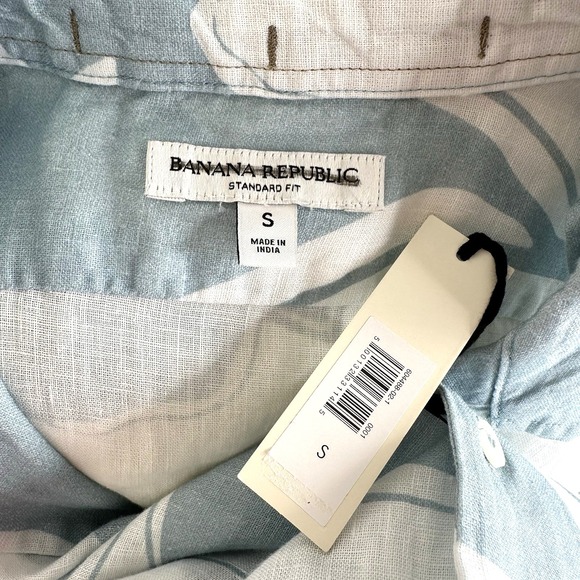 NWT Banana Republic Standard Fit Linen Resort Shirt SMALL Blue Floral Button - Picture 12 of 12